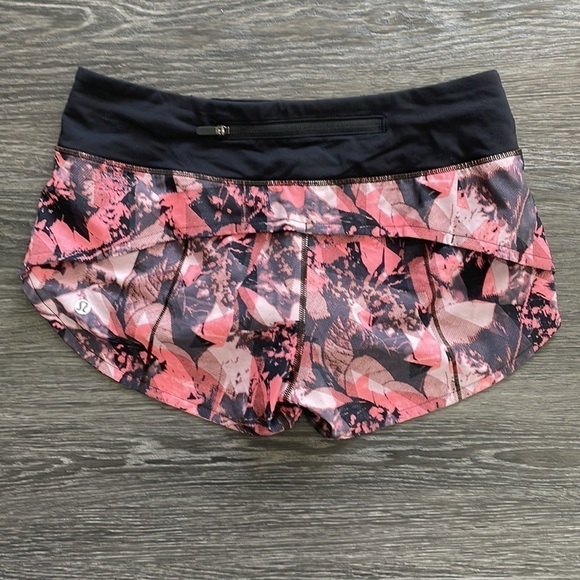 Sz4 Lululemon Speed Up Short 2.5” in Translucence Alpine White Multi/Black EUC - Picture 9 of 12